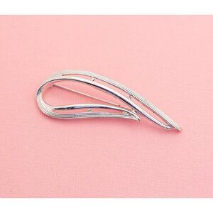Vintage Silver Tone Unique Simple Brooch | Sarah Coventry | H18